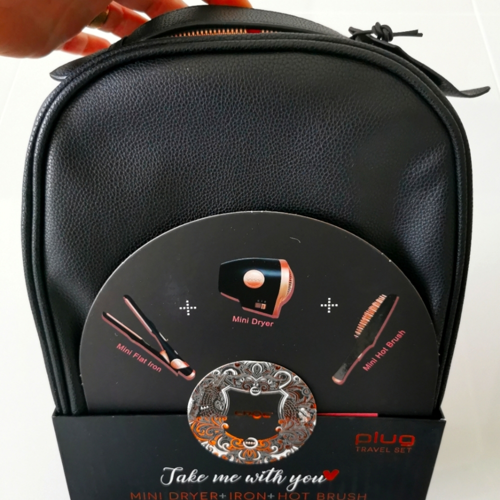 Perfect gift / hair styling travel Kit